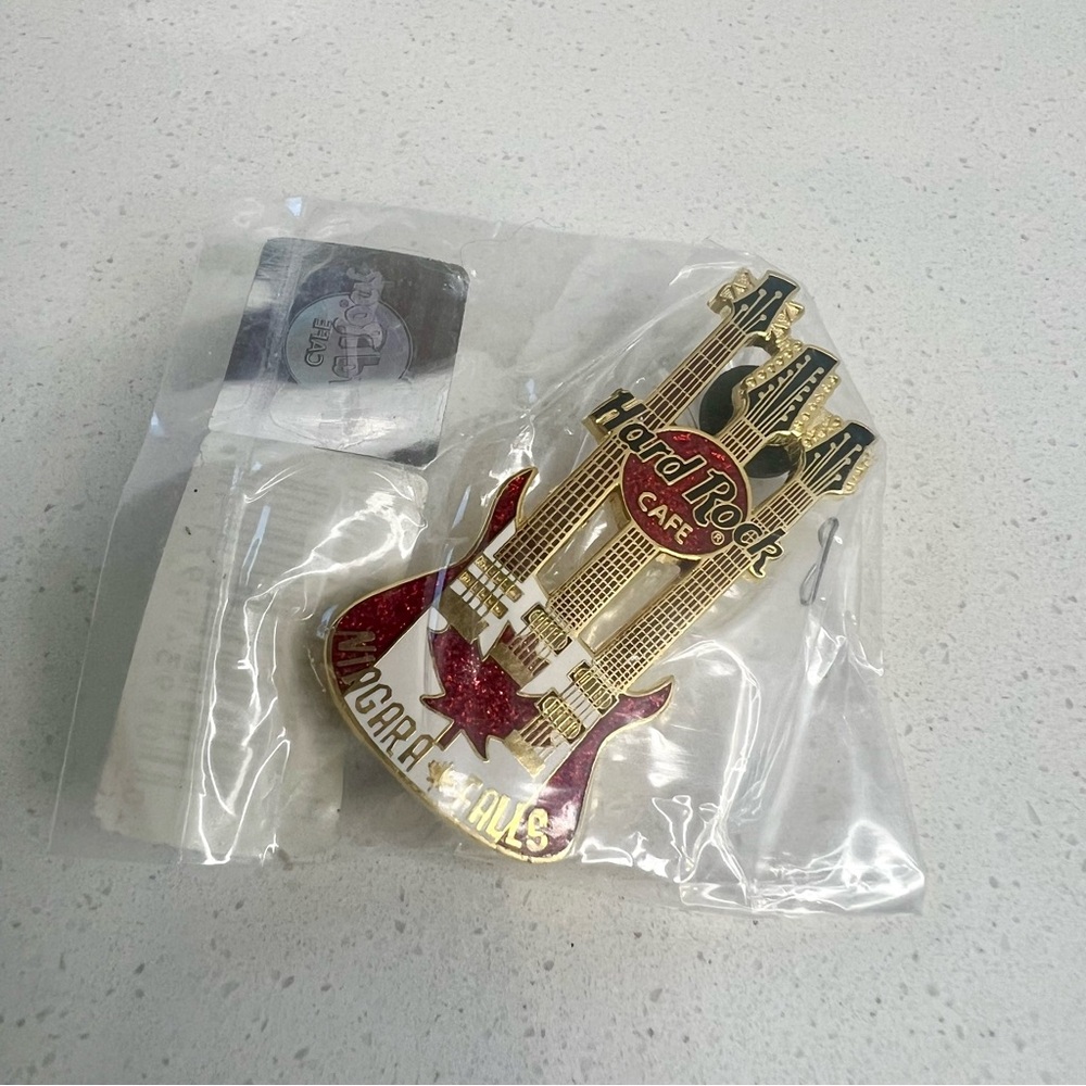 Hard Rock Cafe Niagara Falls Guitar Pins Canada Collectible - Picture 2 of 6